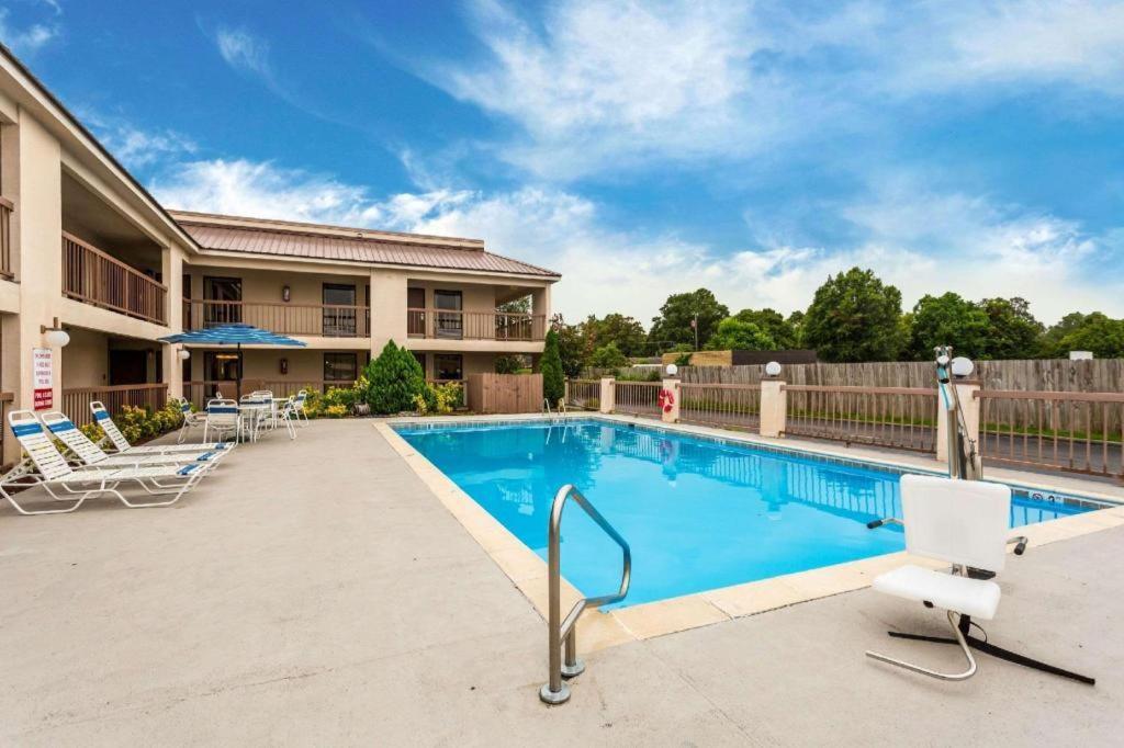 Quality Inn Indianola Экстерьер фото